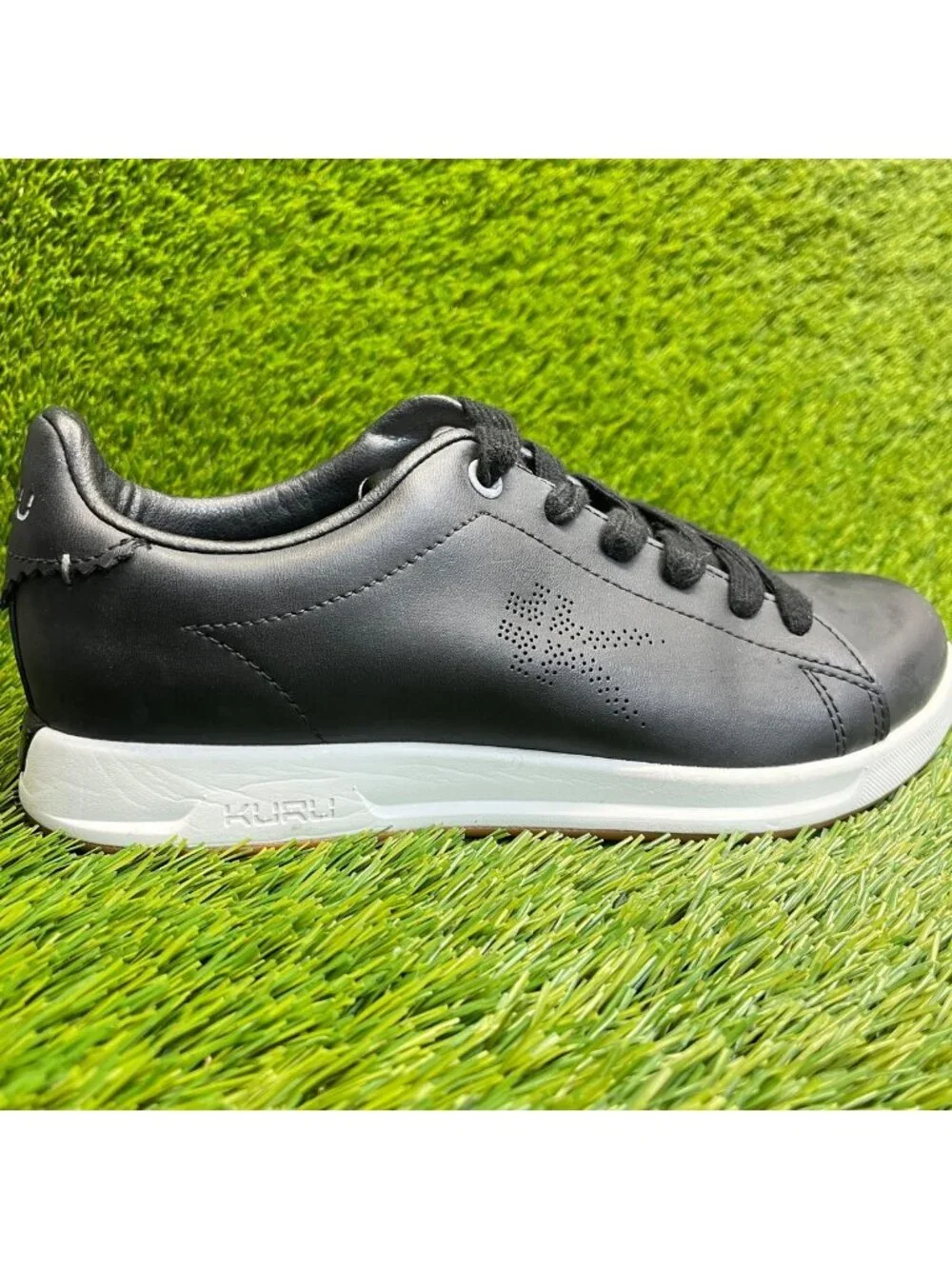 Kuru Roam Classic Court Womens Size 7.5 Black Athletic Leather Shoes Sneakers
